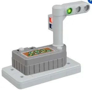 Tomica Town Light-Up Traffic Signal